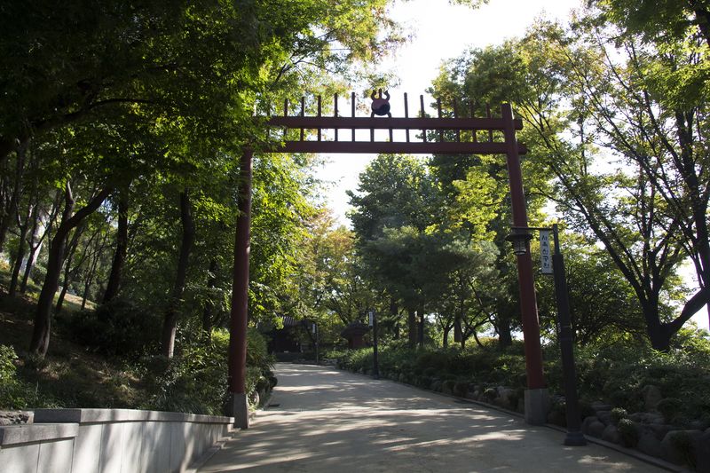 파일:HFP Sayuksin hongsalmun.JPG