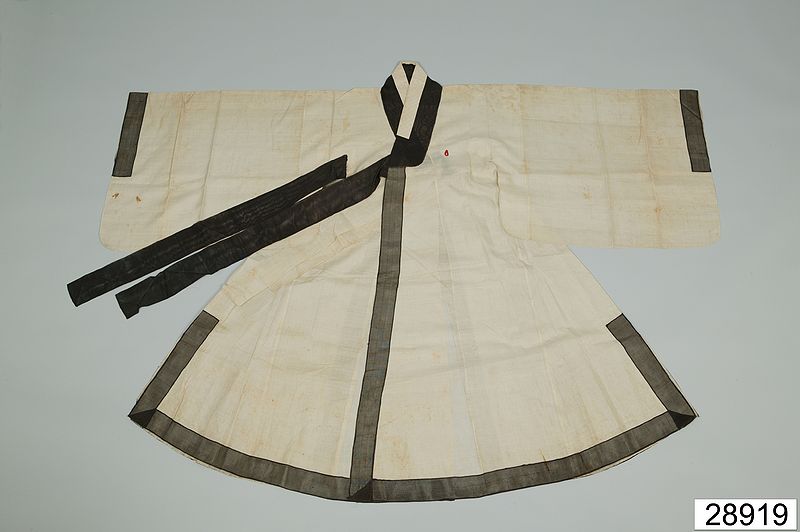 파일:궁중기록화 복식 중단03 민속박물관.jpg