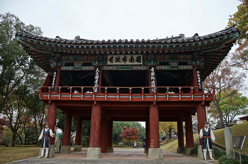 파일:민족기록화 유적 진주성 영남포정사.jpg