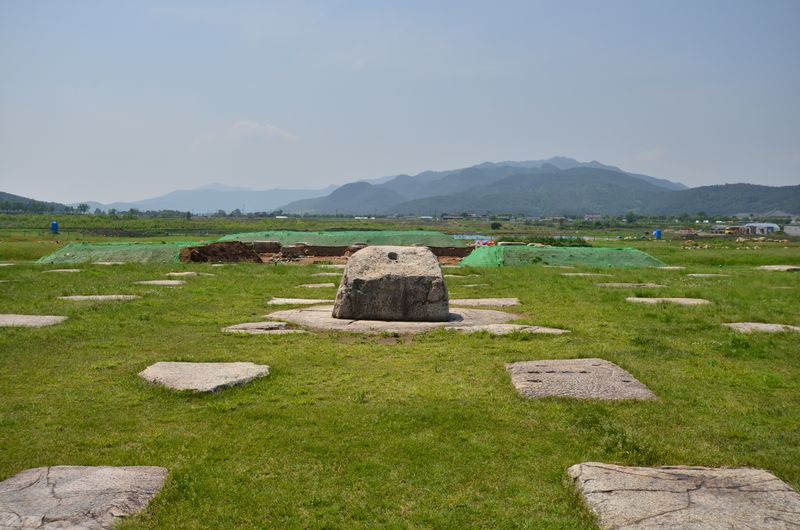 파일:민족기록화 문화유산 황룡사지 목탑터.JPG