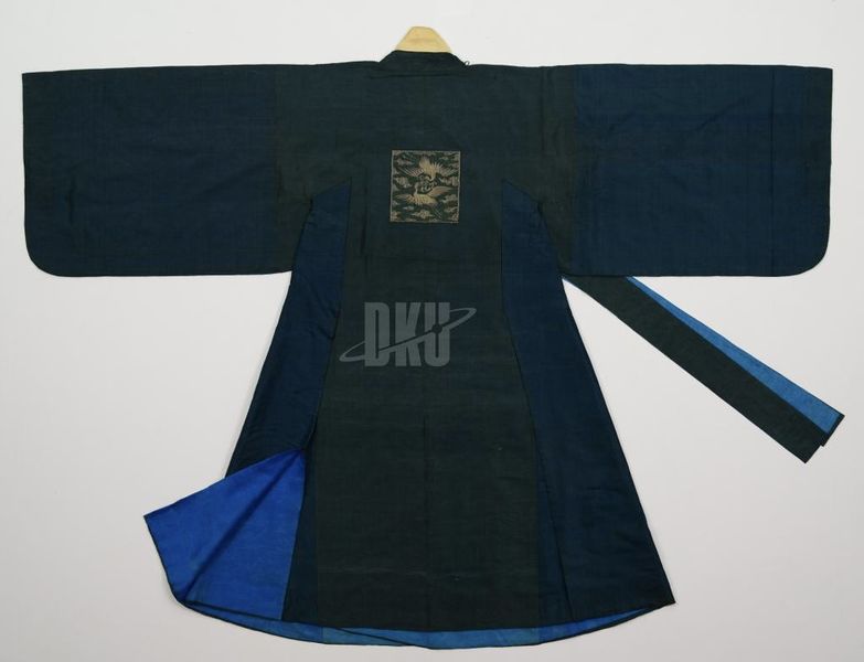 파일:상복-정우용 운문사단령(1870)-석주선기념박물관-5 뒤.jpg