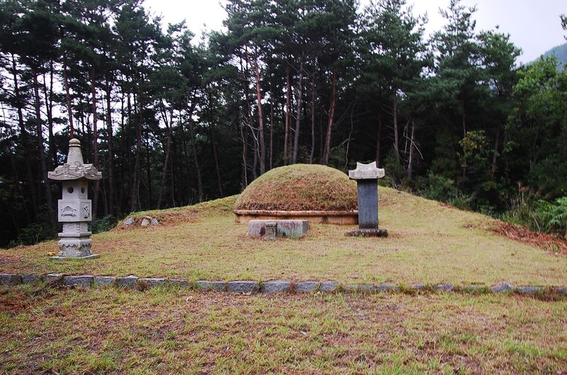 파일:BLPC Danjong tomb pano2.JPG
