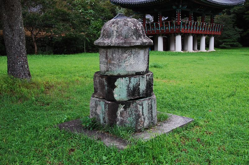 파일:OGPC Jeongjong seokham Western.JPG