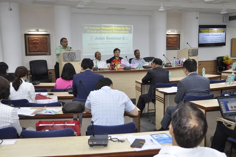 파일:SeminarIndia1 1(2).jpg