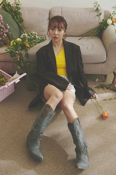 파일:민 화보.jpg