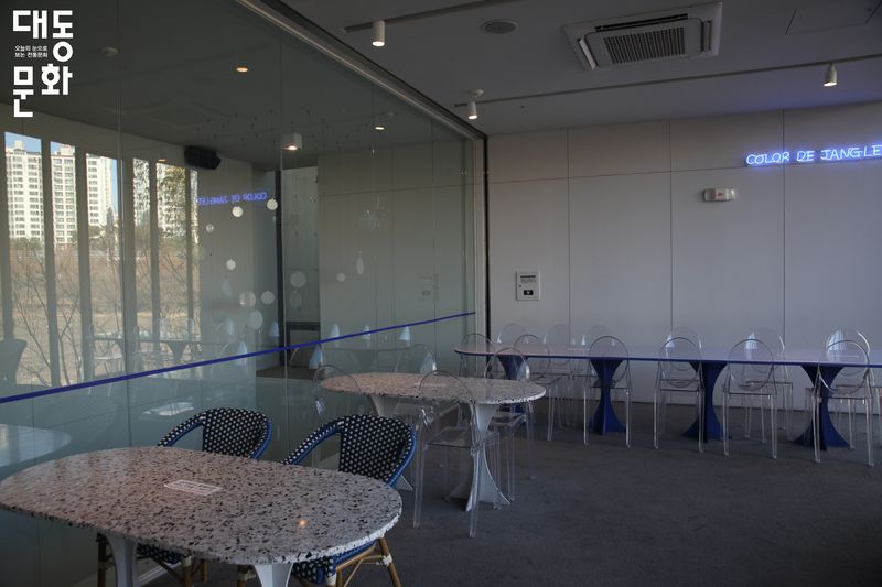 파일:광주비엔날레-내부-대동문화재단 보유사진.jpg