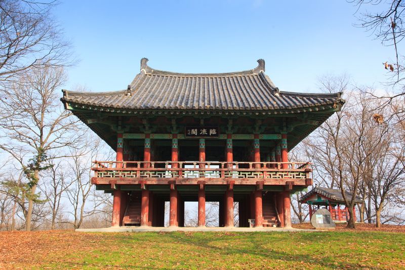 파일:공주 공산성 임류각.jpg