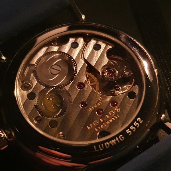 파일:Nomos Tangente.jpg