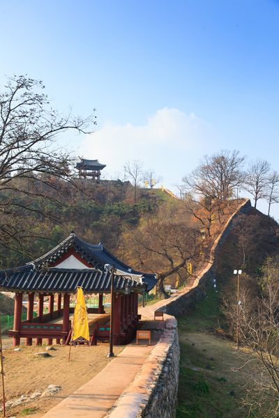 파일:공주 공산성 성곽길.jpg