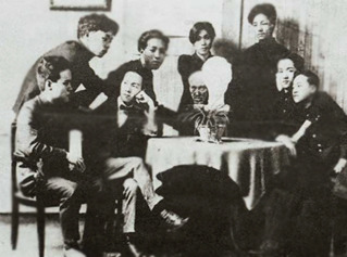 토월회 창립 회원들의 사진