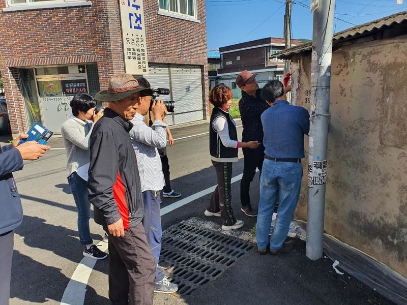 파일:벽화골목 조성 사전작업-4.jpg