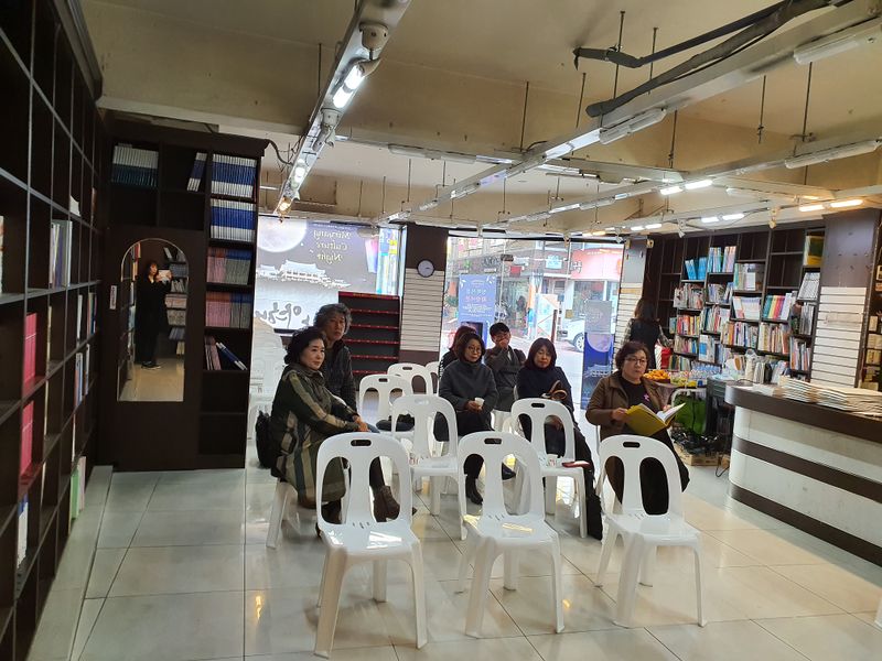 파일:입주작가 면접-3.jpg