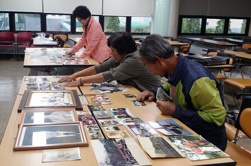 파일:다문화가족 사진자서전-4.jpg