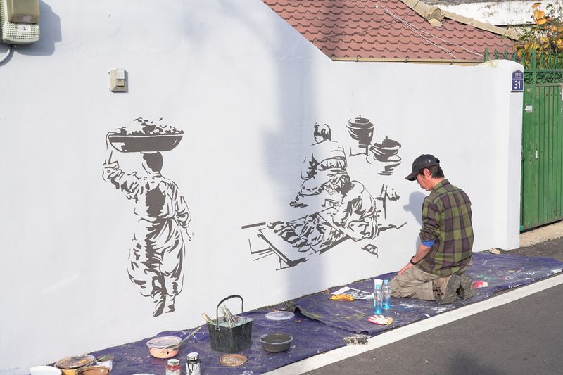 파일:벽화골목 조성 중-5.JPG