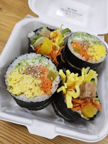파일:LHL 김밥.jpg