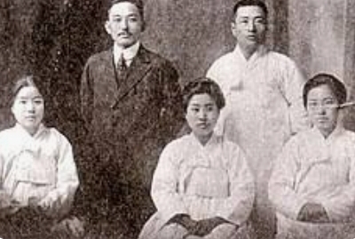 김건