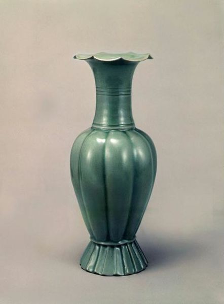 파일:청자참외모양꽃병.jpg