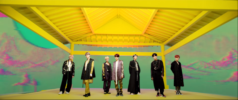 파일:아이돌 티저 단체.PNG