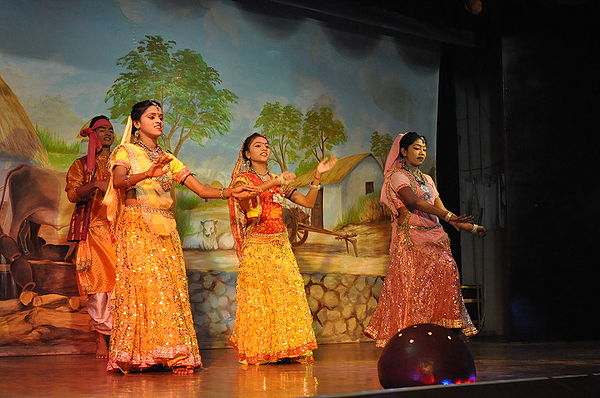 인도전통춤.jpg