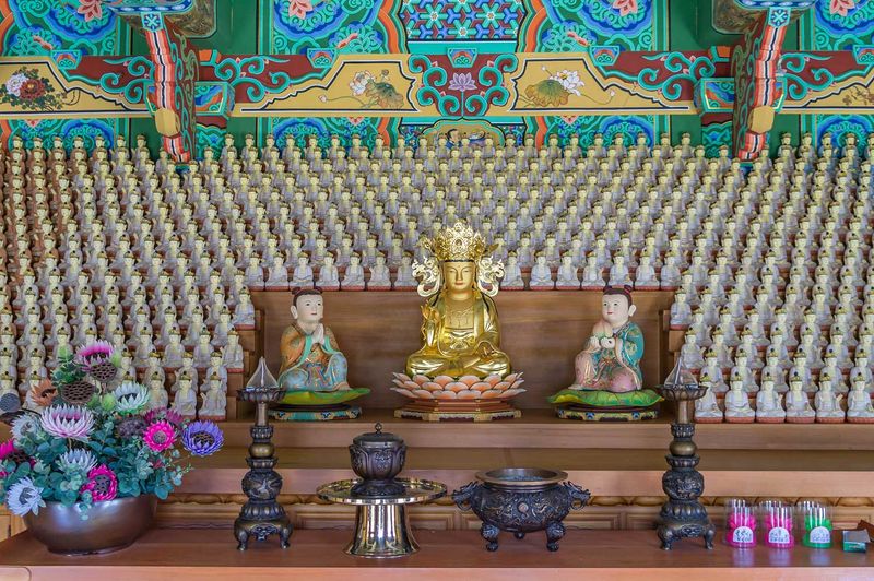 파일:BHST Yeongoksa Gwaneumjeon Gwaneumbosal.jpg