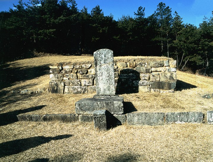 정지 장군 예장석묘 - HeritageWiki