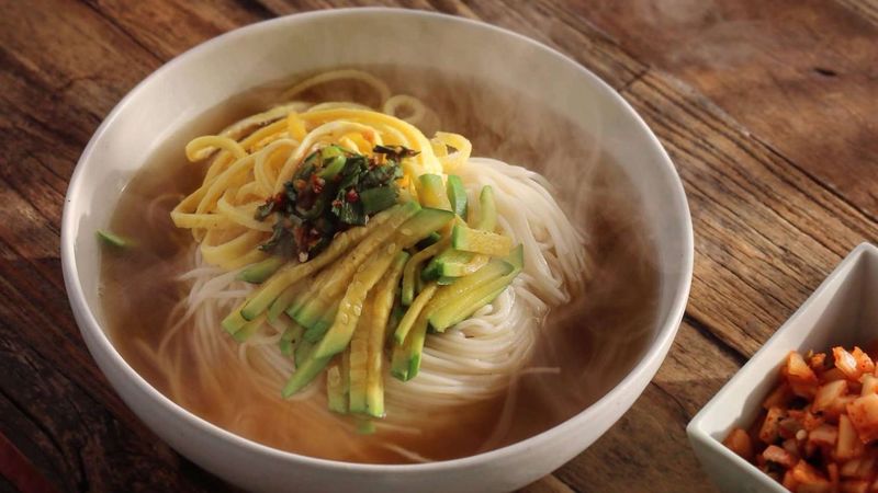 파일:SJH 잔치국수.jpg