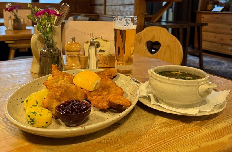 파일:SJH 슈니첼.jpg