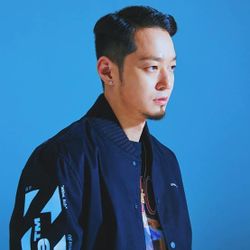 더콰이엇.jpeg