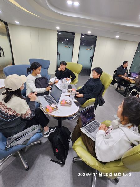 파일:E팀 사진 3.jpg